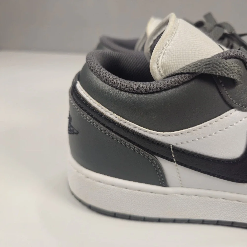 Nike Air Jordan 1 Low GS 7Y Men's 7 Women's 8.5 White Grey Black 553560-152